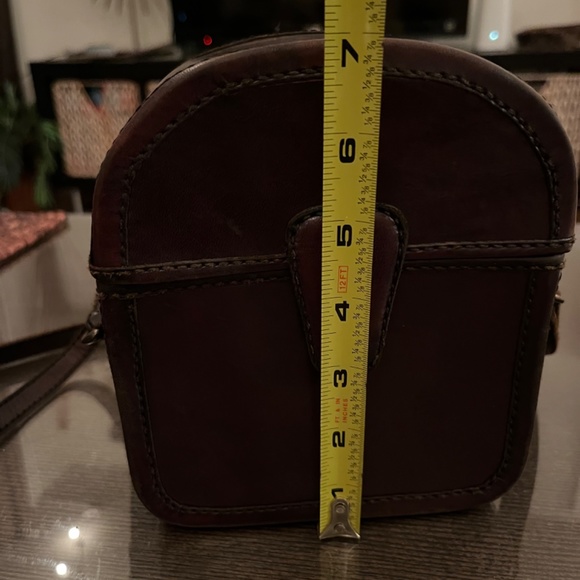 Box purse made of leather with Ankara fabric lining. - Picture 4 of 10